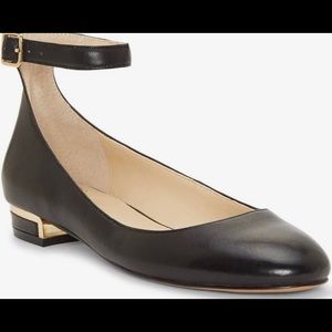 Women's Vince Camuto Attera Flat - Black Leather - Size 7.5